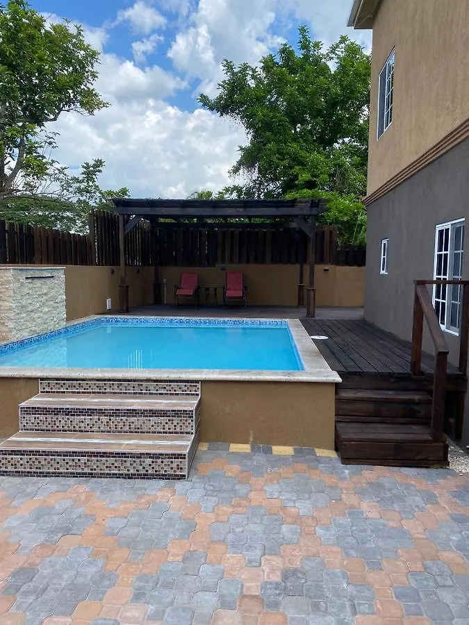 Paradise Cove Spanish Town 0*,  Jamaica